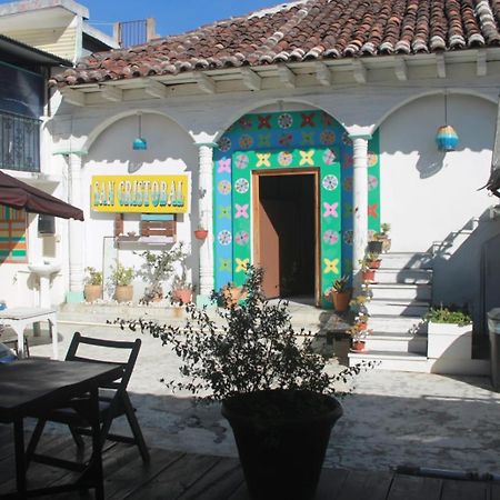 Отель Posada Santa Сан-Кристобаль-де-Ла-Касас Номер фото